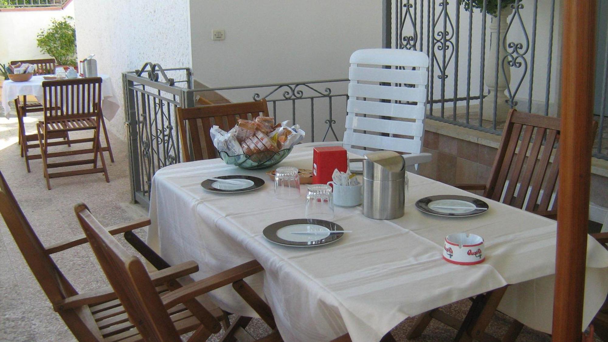 Albergo Europa Marina di Mancaversa Extérieur photo