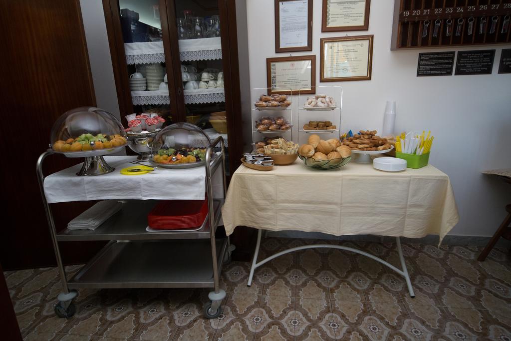 Albergo Europa Marina di Mancaversa Extérieur photo
